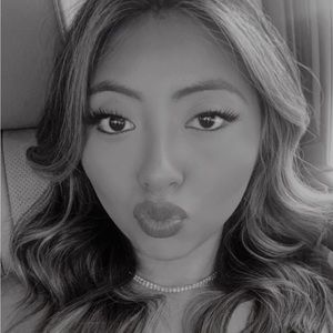 Meet your Posher, Alma